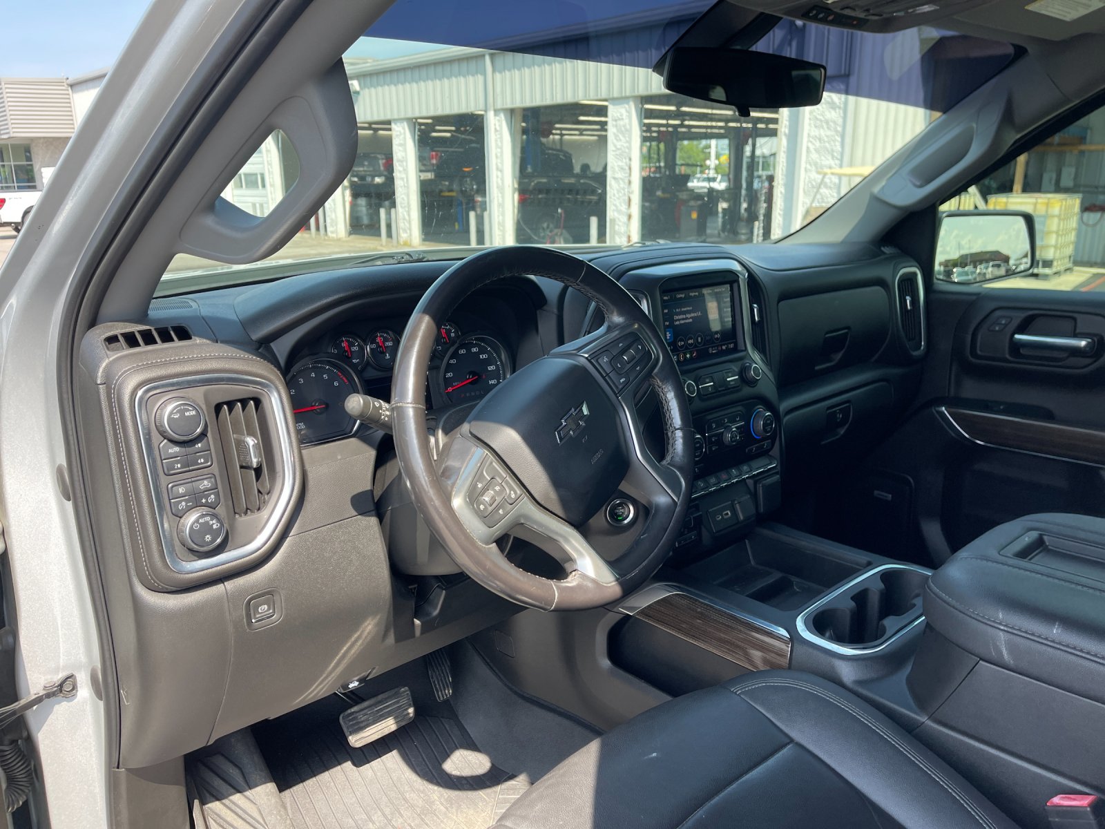 Used 2022 Silver Chevrolet LT Trail Boss image 11