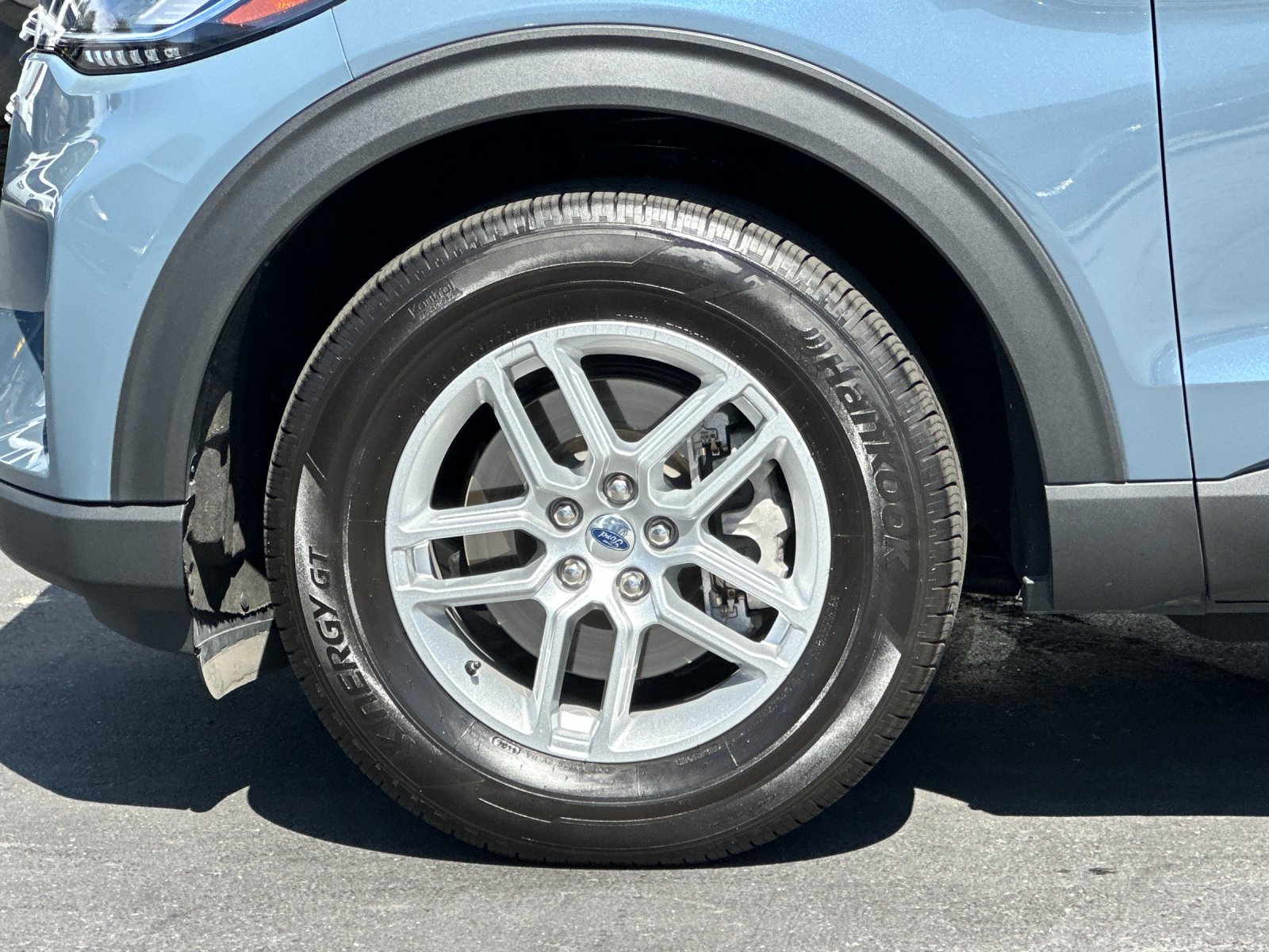 New 2026 Vapor Blue Metallic Ford Active image 25