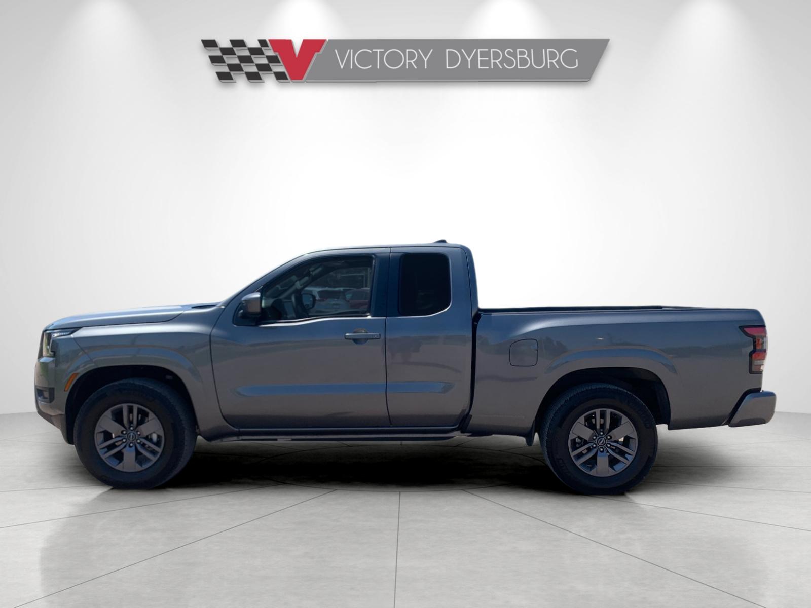 Used 2025 Gray Nissan SV image 7