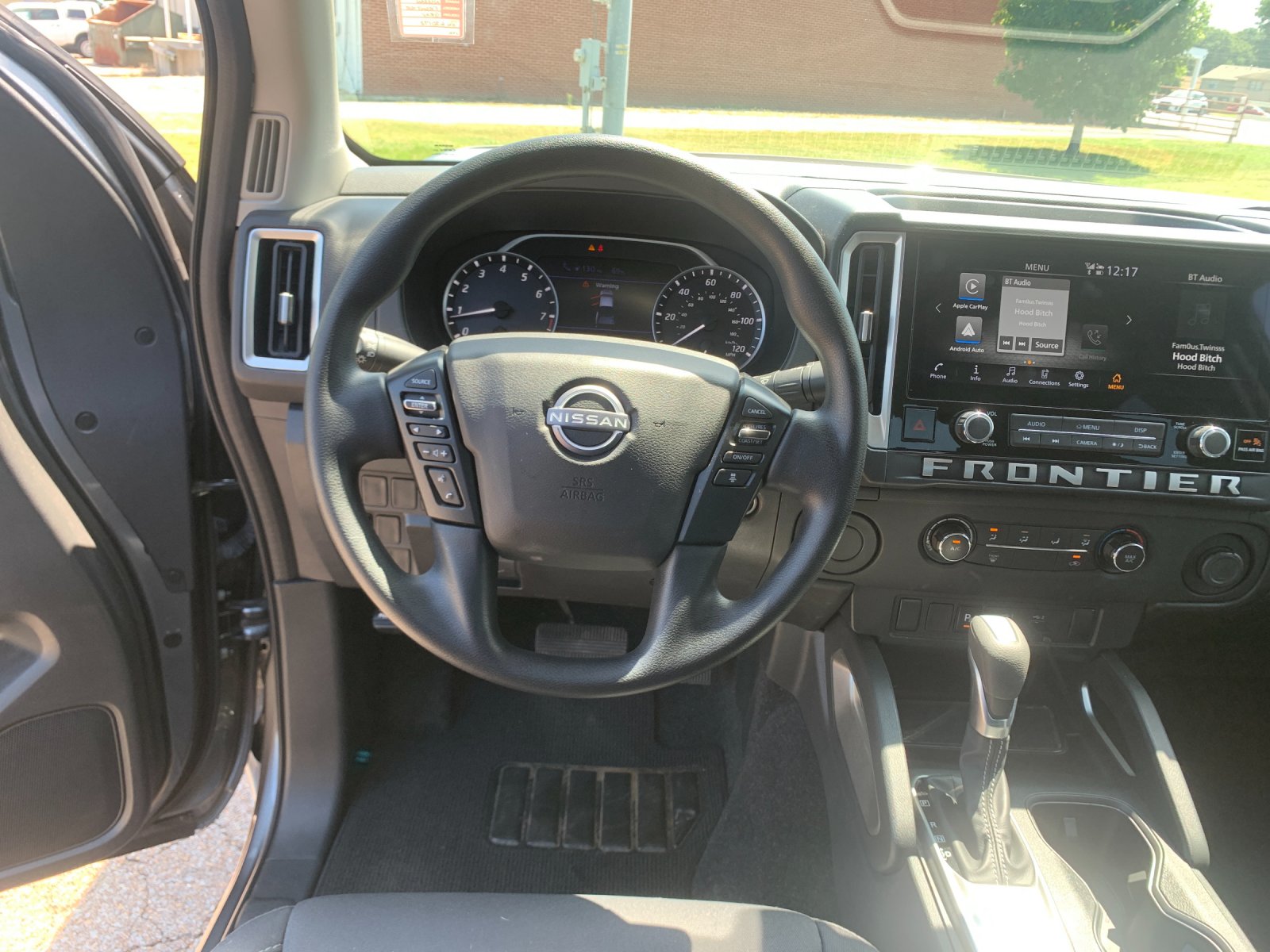 Used 2025 Gray Nissan SV image 17