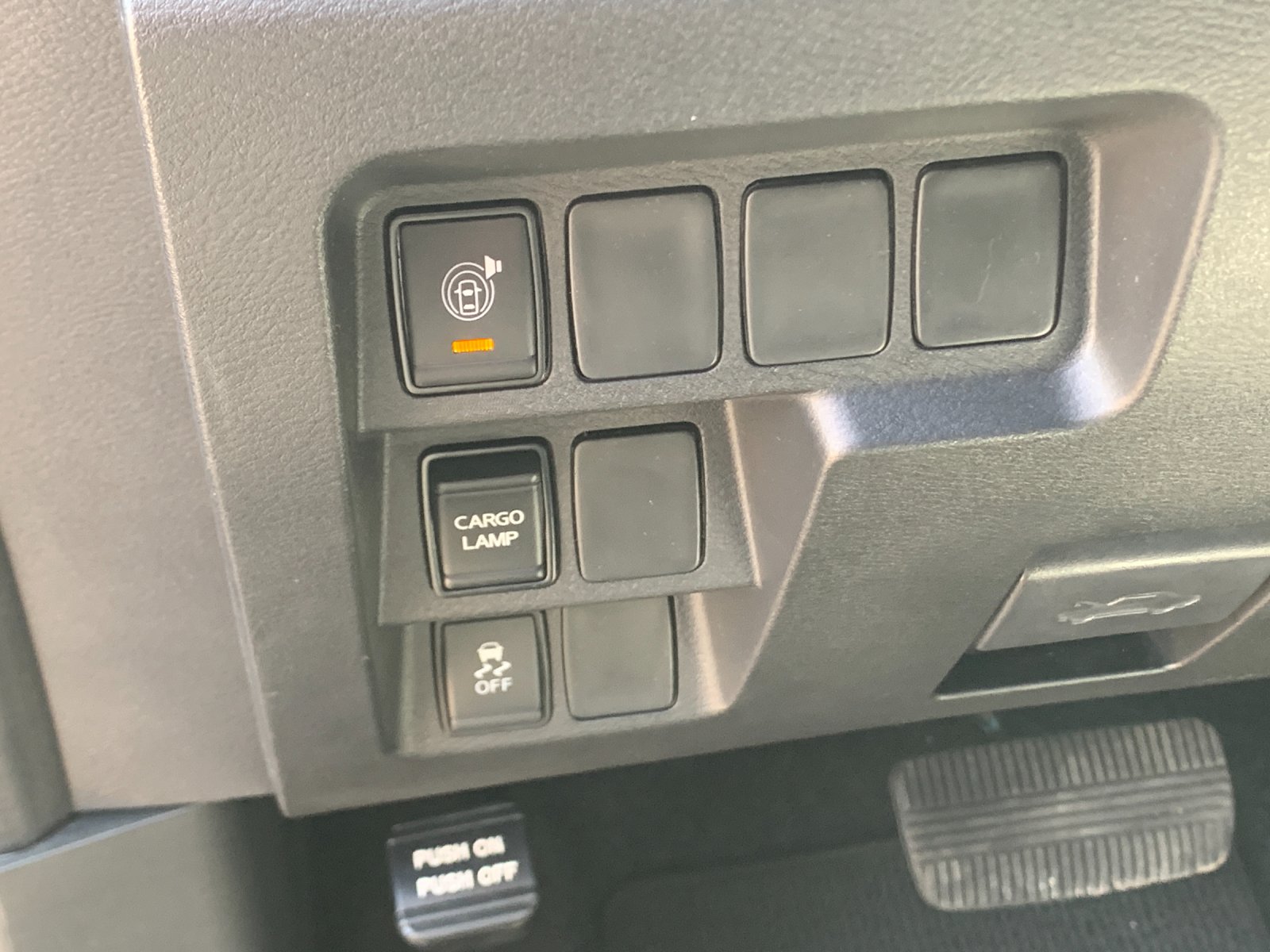 Used 2025 Gray Nissan SV image 31