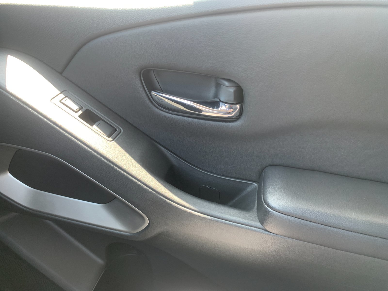Used 2025 Gray Nissan SV image 19
