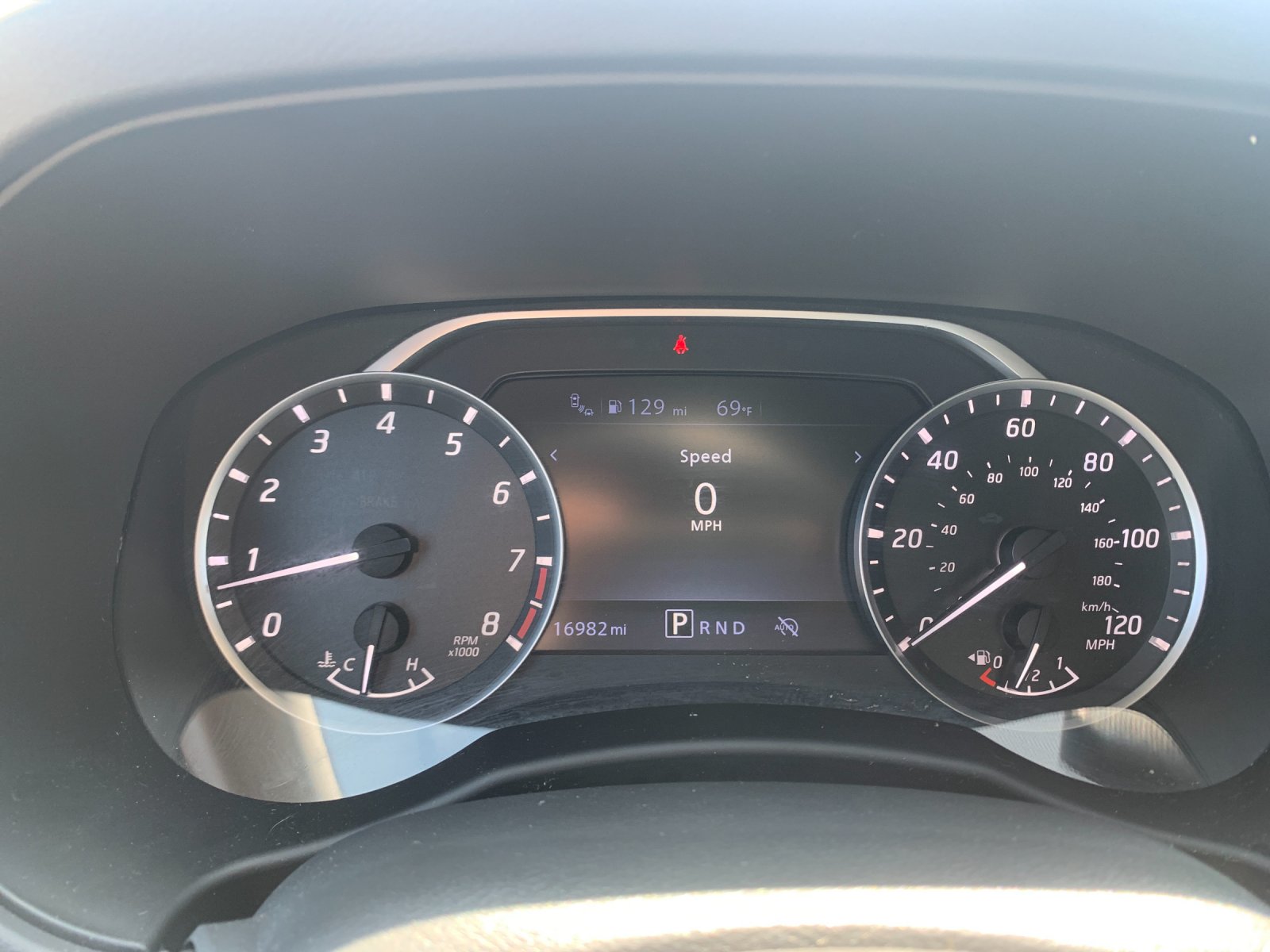 Used 2025 Gray Nissan SV image 29
