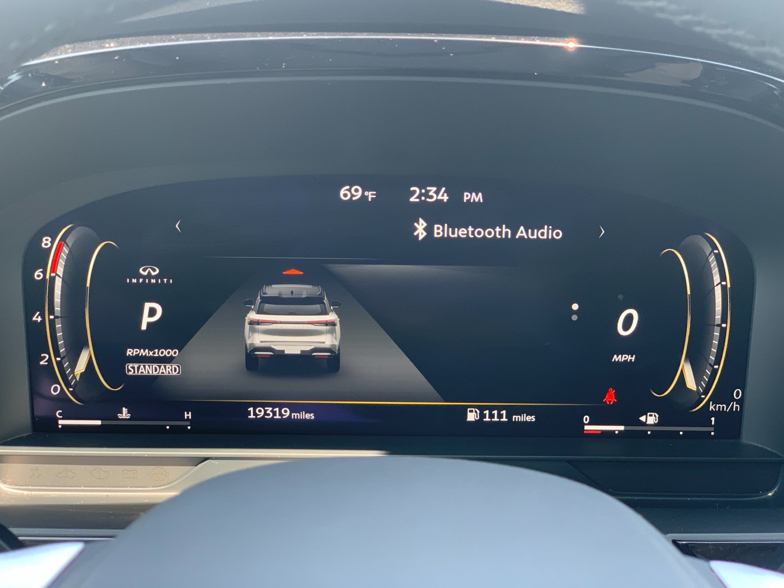 Used 2026 White INFINITI LUXE image 32