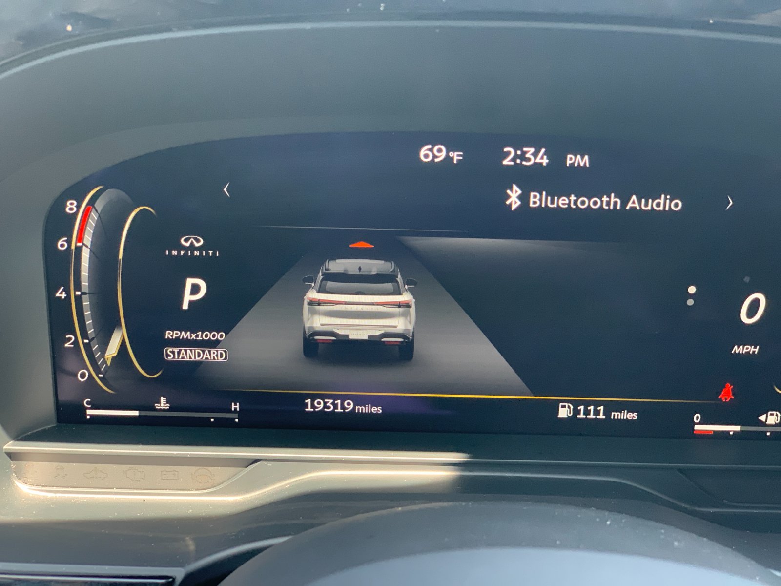 Used 2026 White INFINITI LUXE image 33