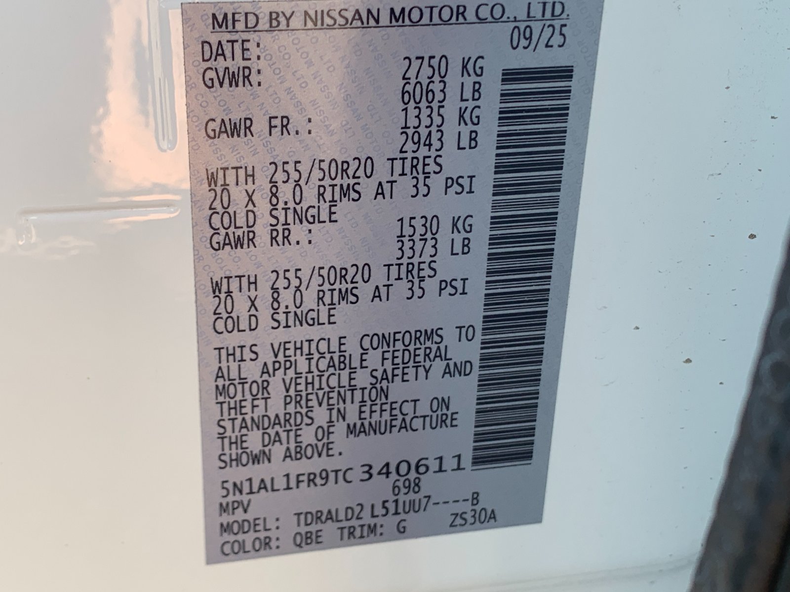 Used 2026 White INFINITI LUXE image 36