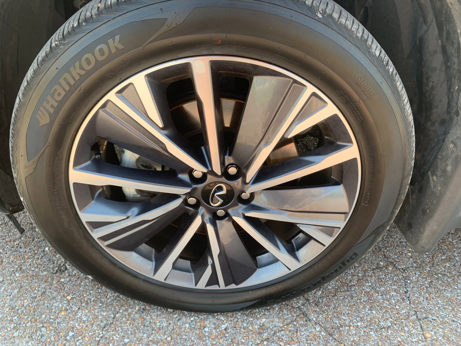 Used 2026 White INFINITI LUXE image 35