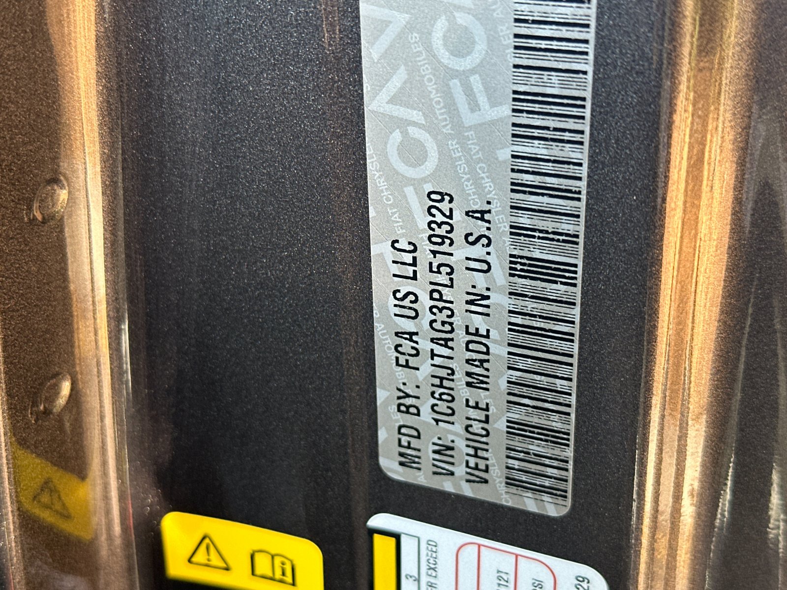 Used 2023 Gray Jeep  image 28
