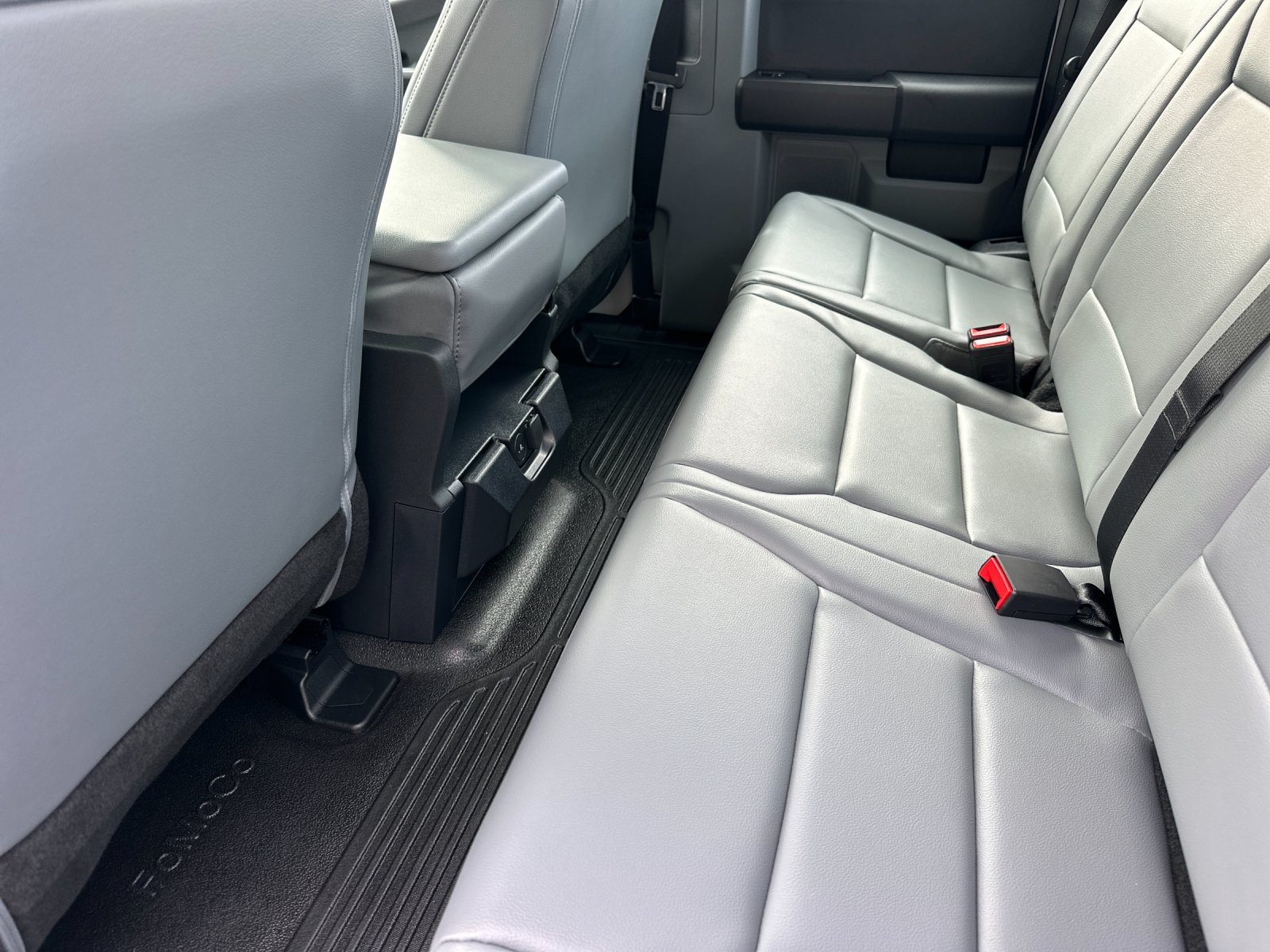 New 2026 Oxford White Ford F-250® XL image 11