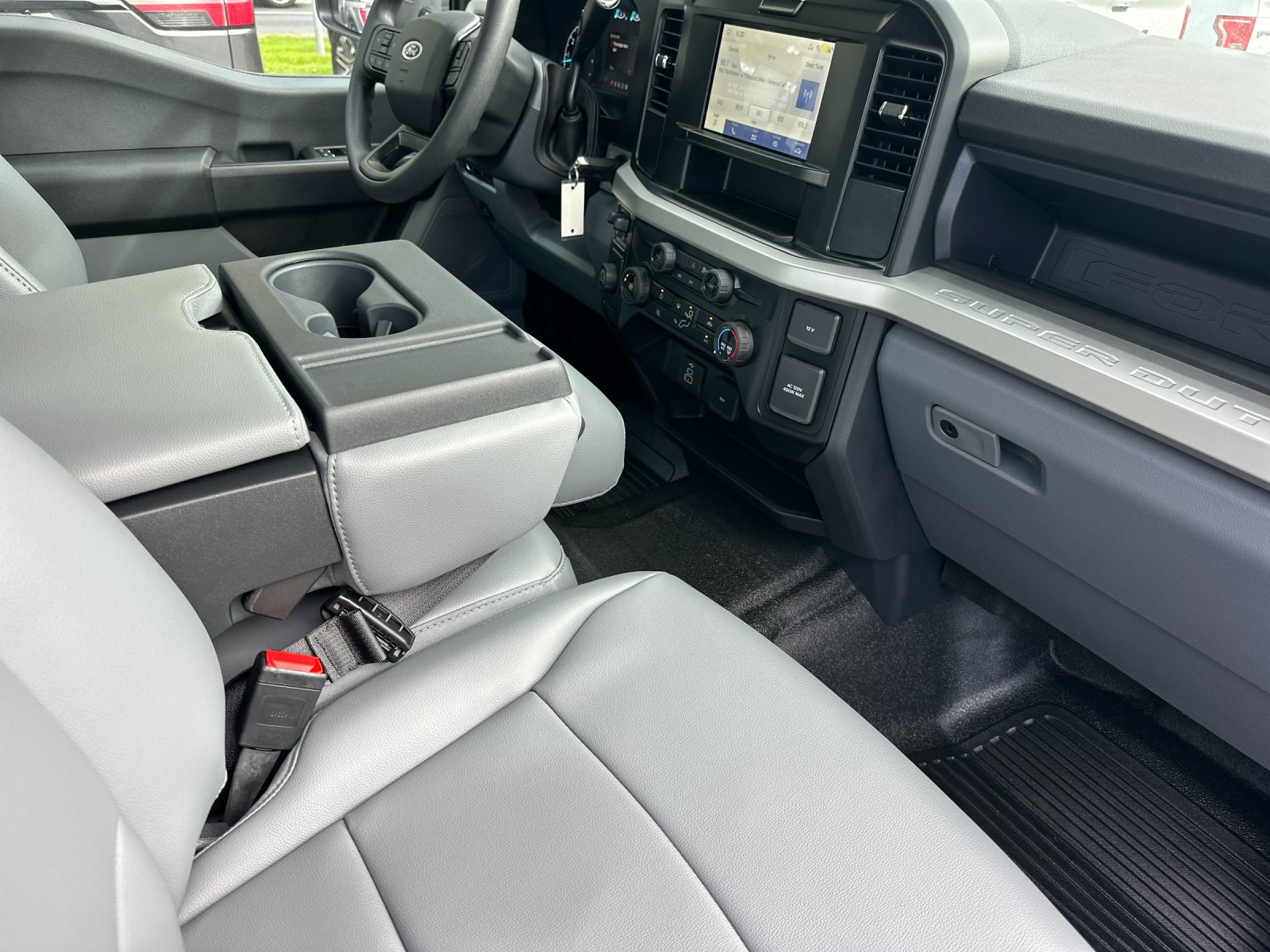 New 2026 Oxford White Ford F-250® XL image 14