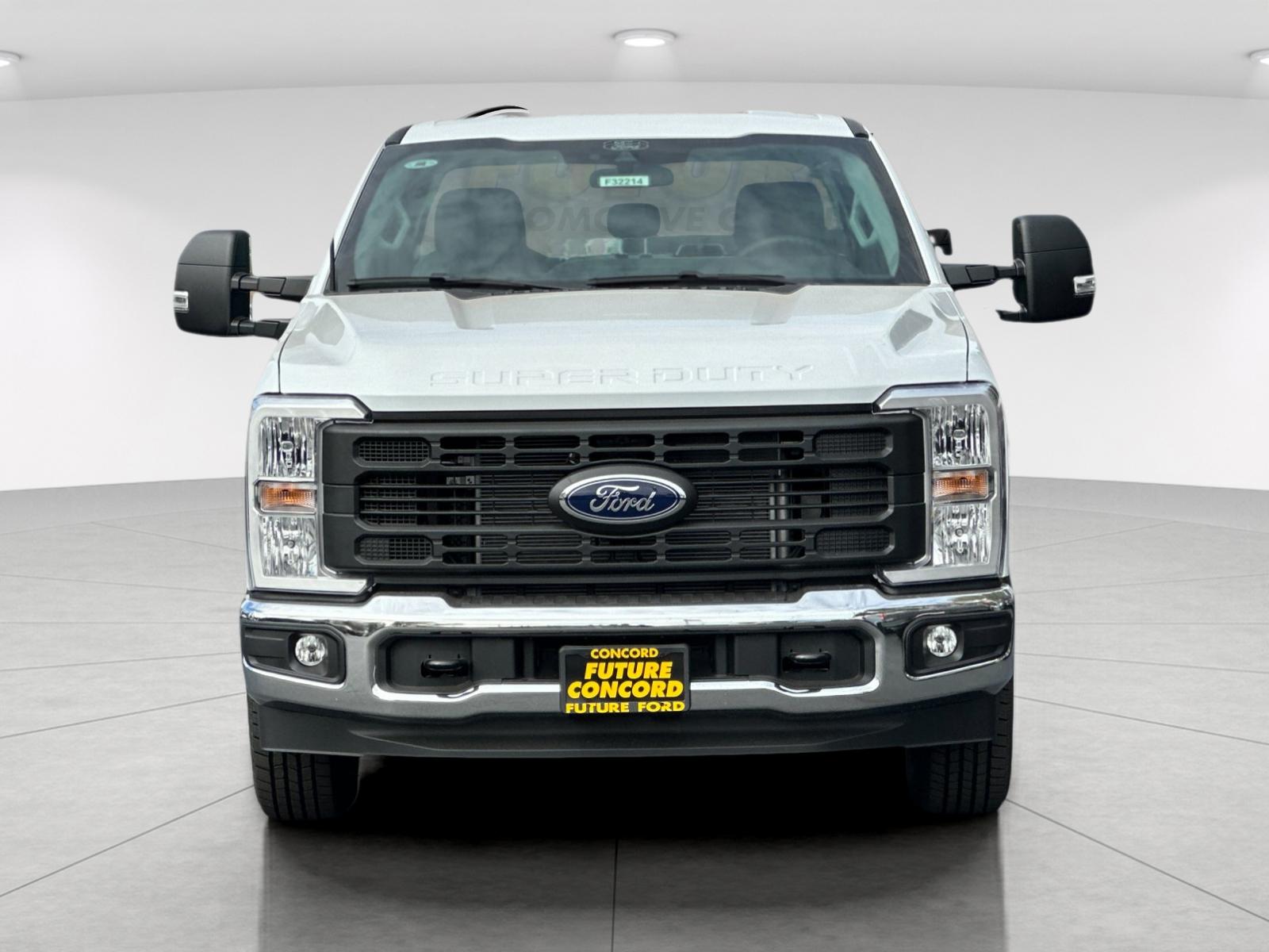 New 2026 Oxford White Ford F-250® XL image 8