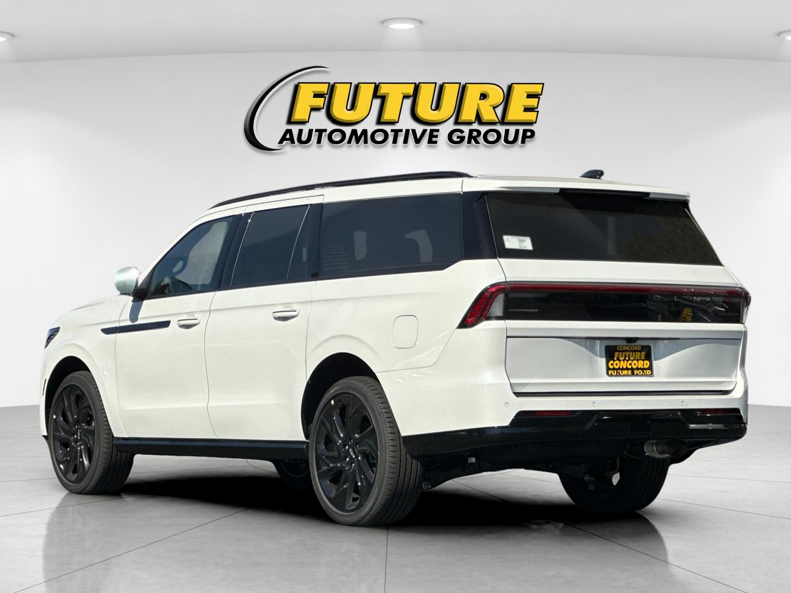New 2027 Pristine White Metallic Tri-Coat Lincoln Reserve L image 5