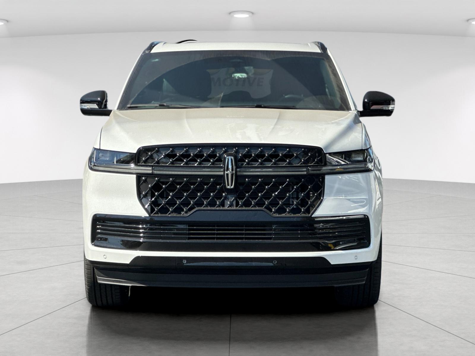 New 2027 Pristine White Metallic Tri-Coat Lincoln Reserve L image 8
