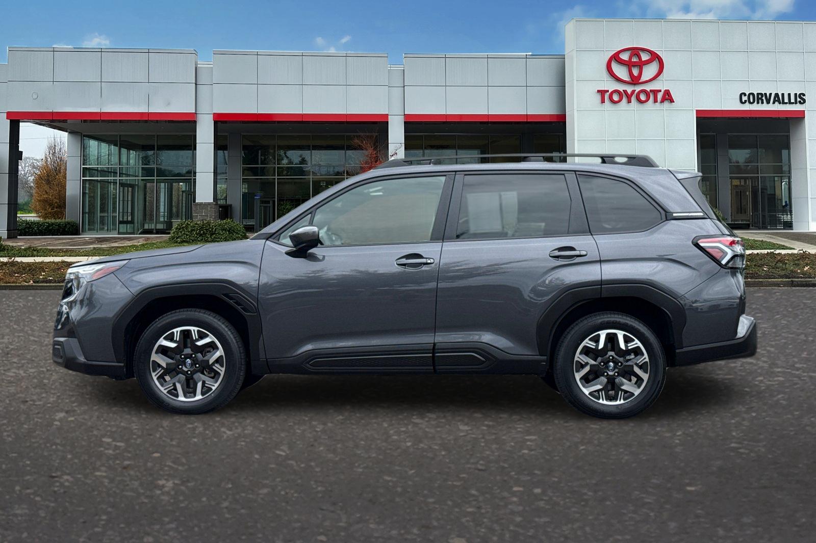 Used 2025 Gray Subaru Premium image 7