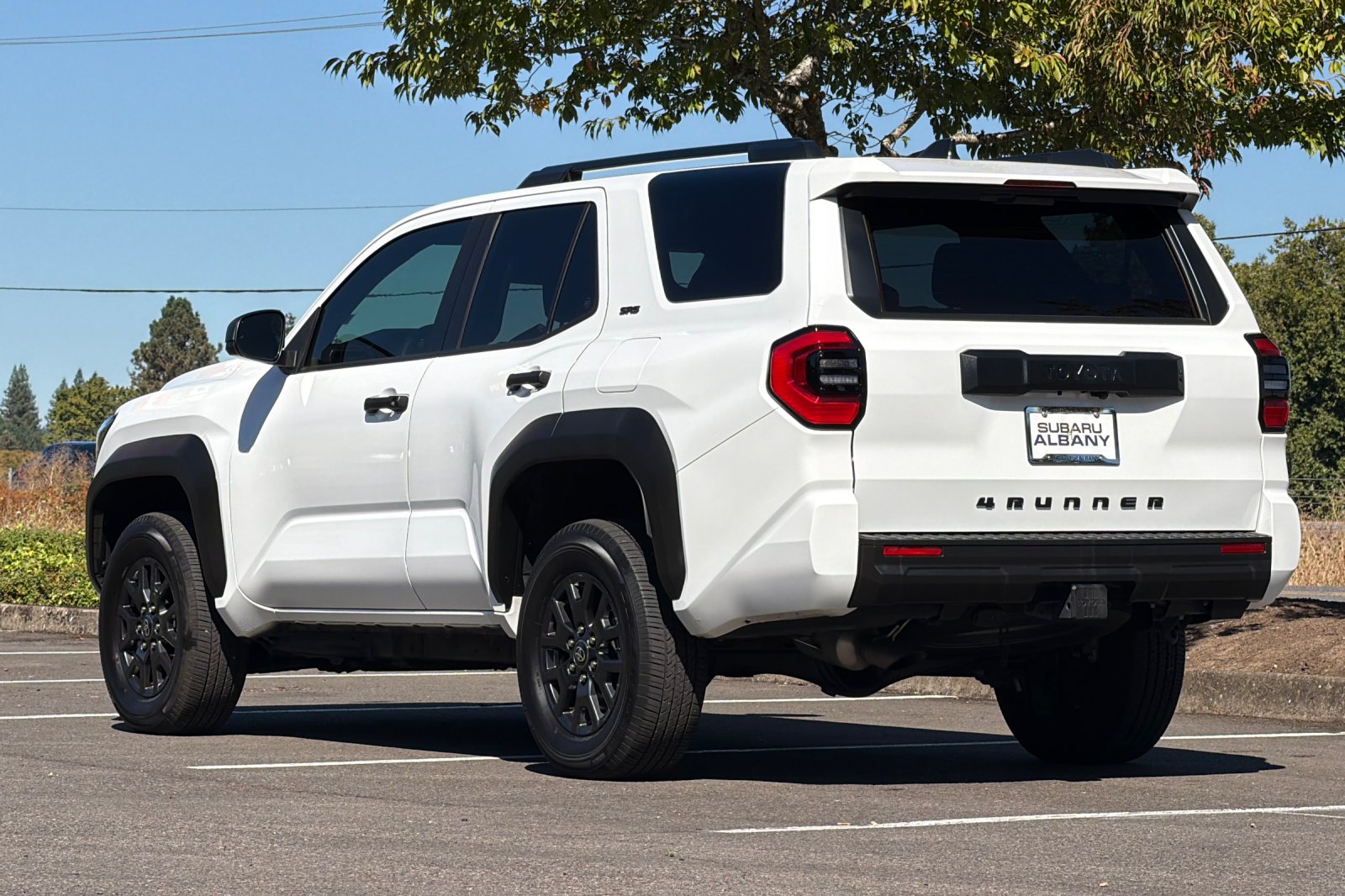 Used 2025 White Toyota SR5 image 6