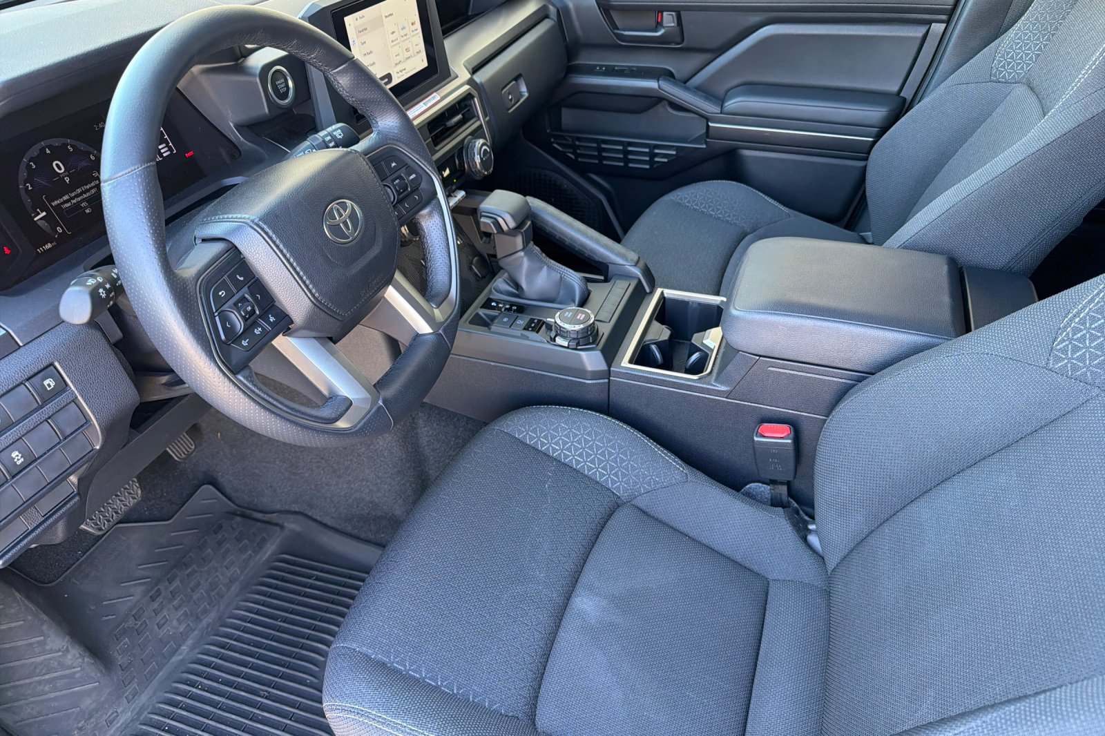 Used 2025 White Toyota SR5 image 10