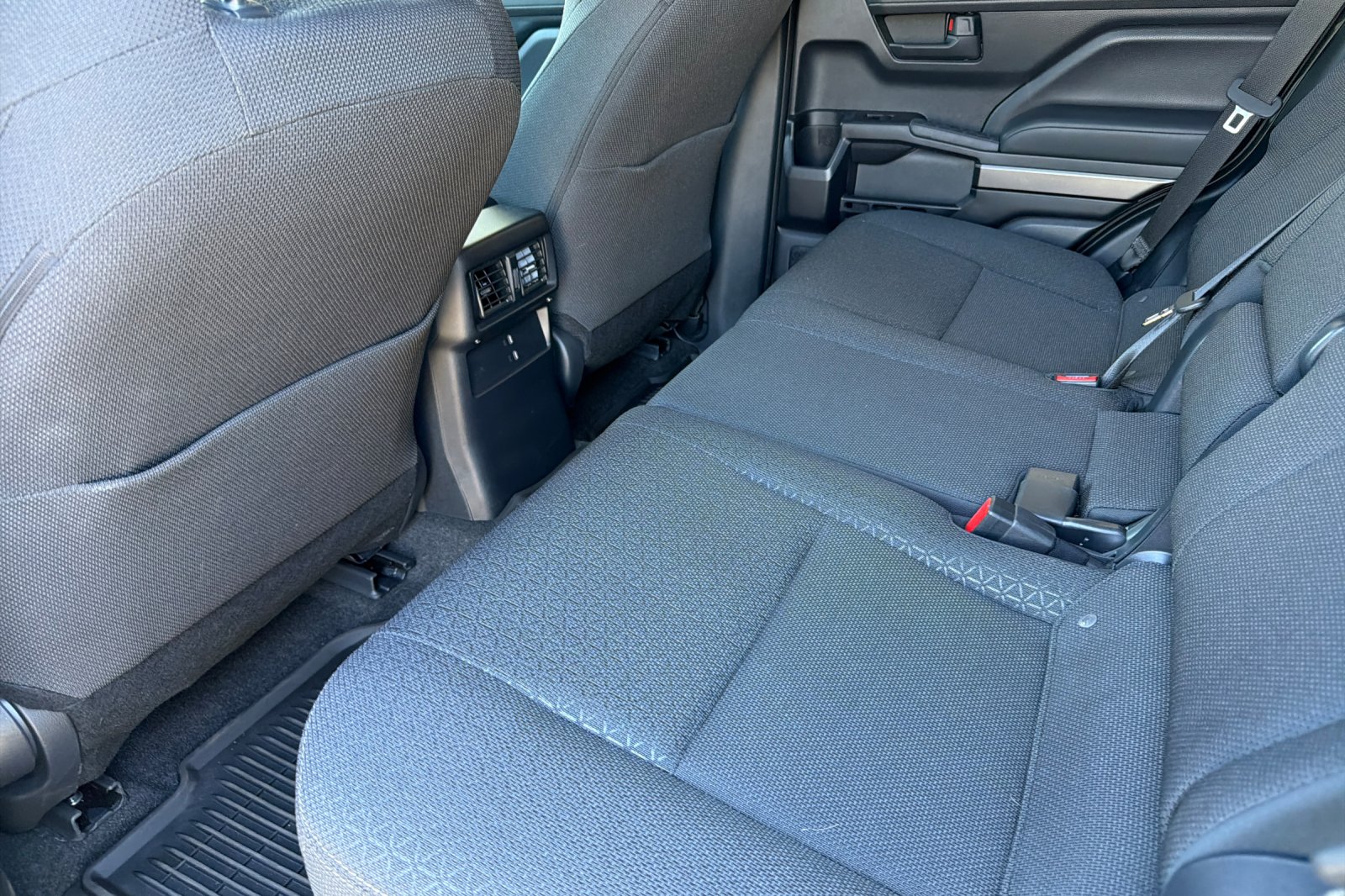 Used 2025 White Toyota SR5 image 12