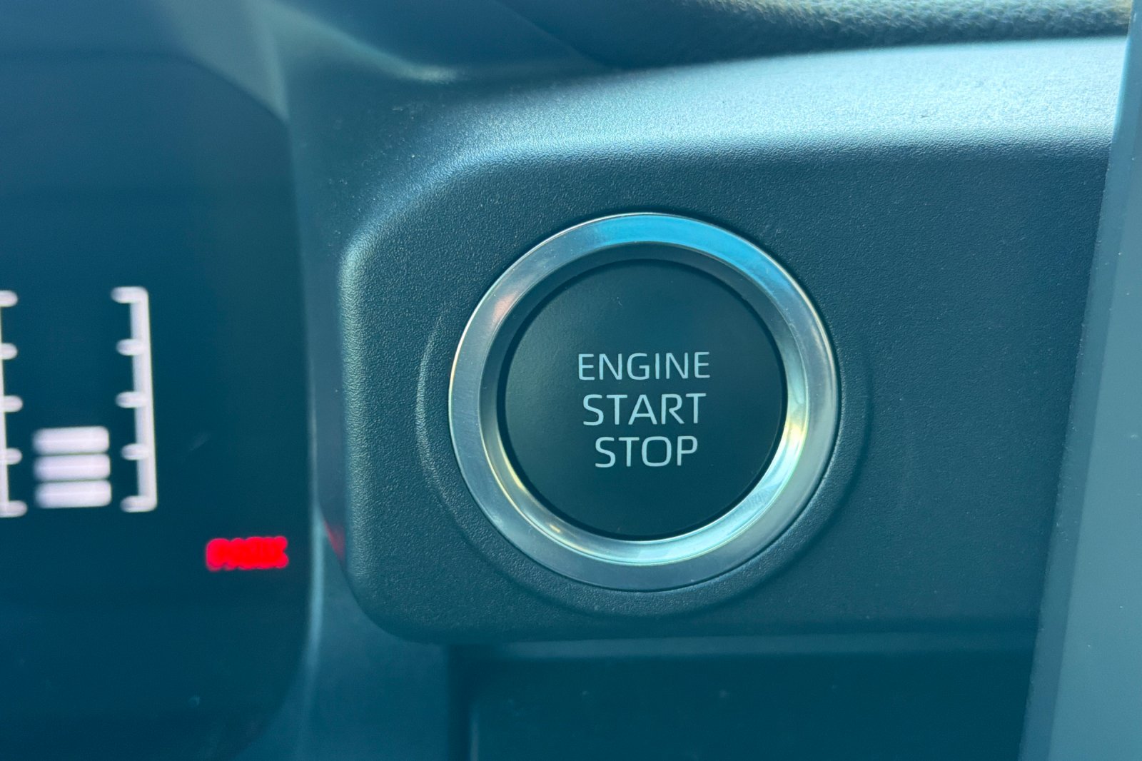 Used 2025 White Toyota SR5 image 22