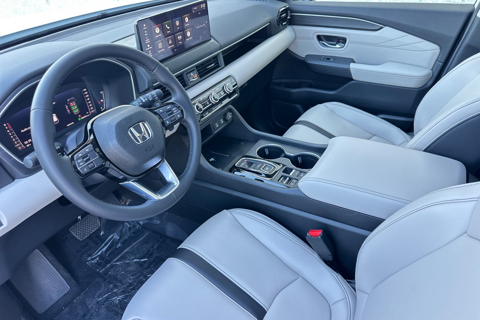New 2026 Platinum White Pearl Honda Touring image 9