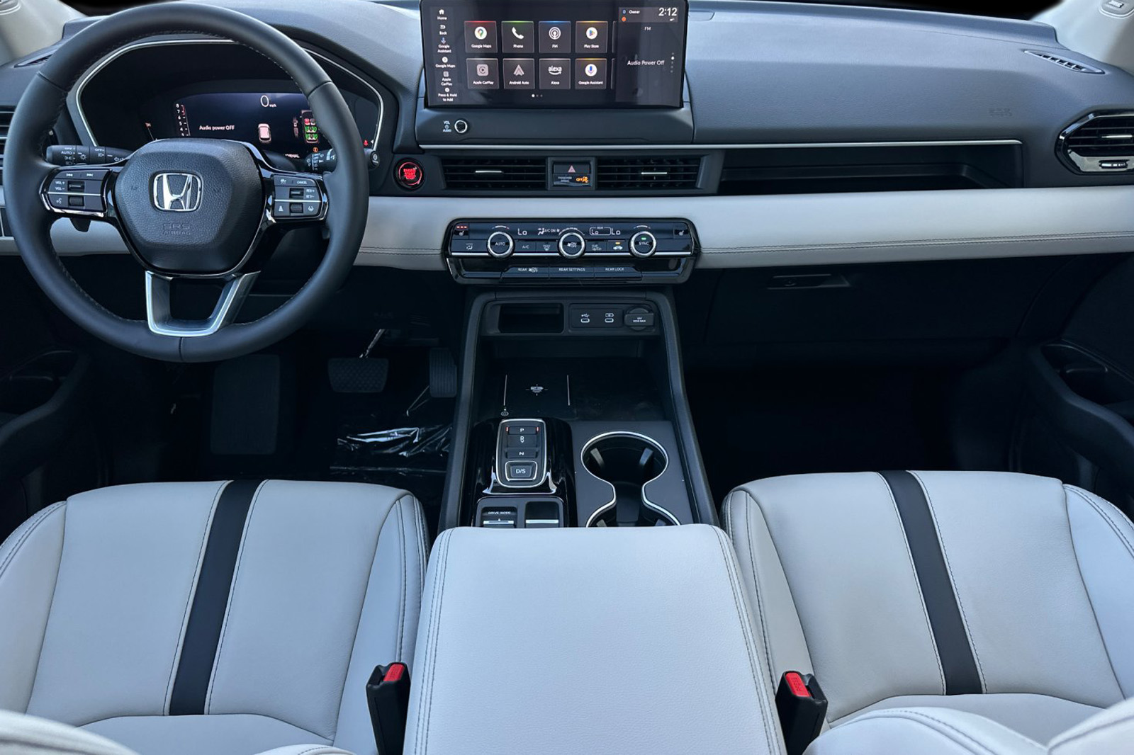 New 2026 Platinum White Pearl Honda Touring image 14