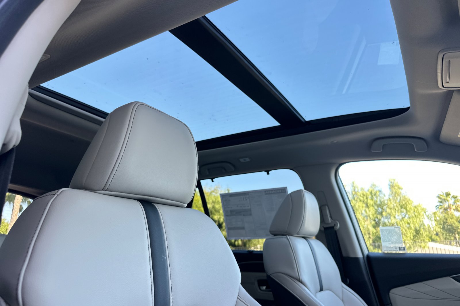New 2026 Platinum White Pearl Honda Touring image 19