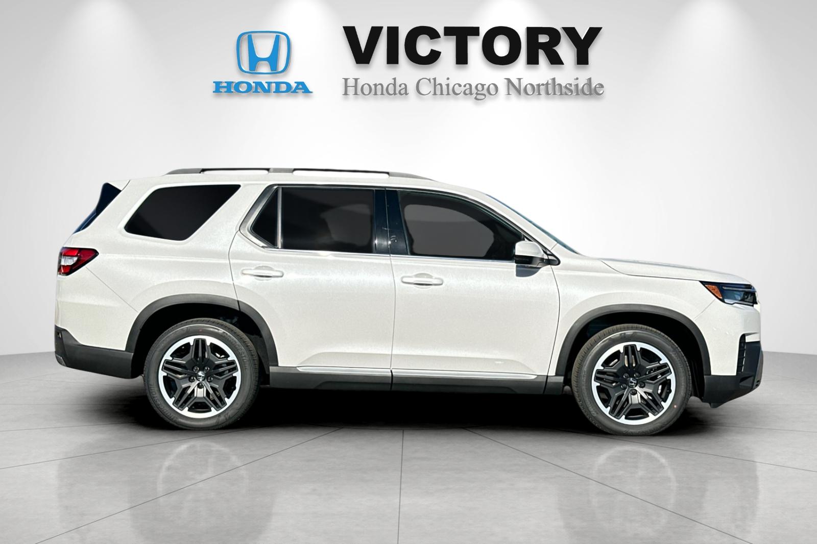 New 2026 Platinum White Pearl Honda Touring image 6