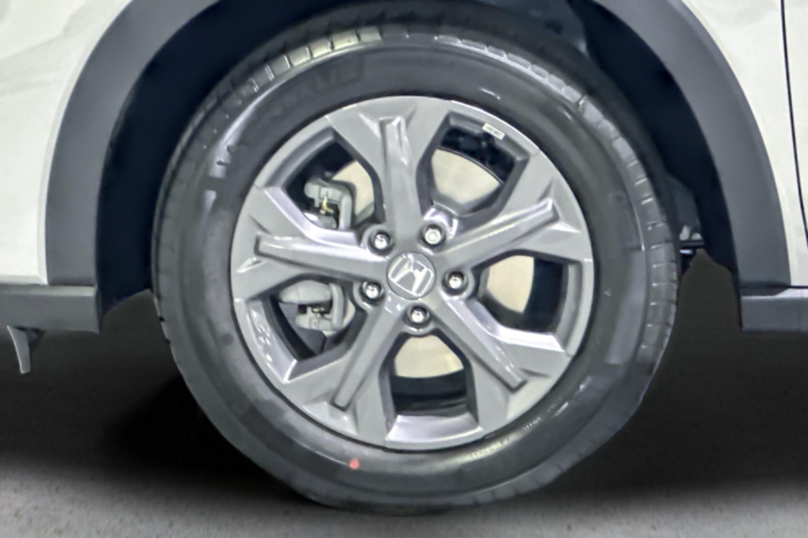 New 2027 Platinum White Pearl Honda LX image 30