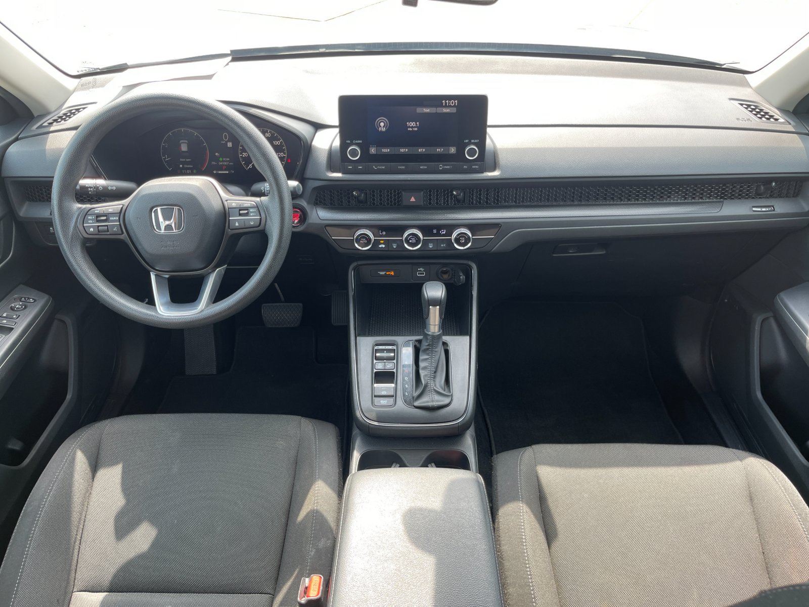 Used 2025  Honda LX image 15