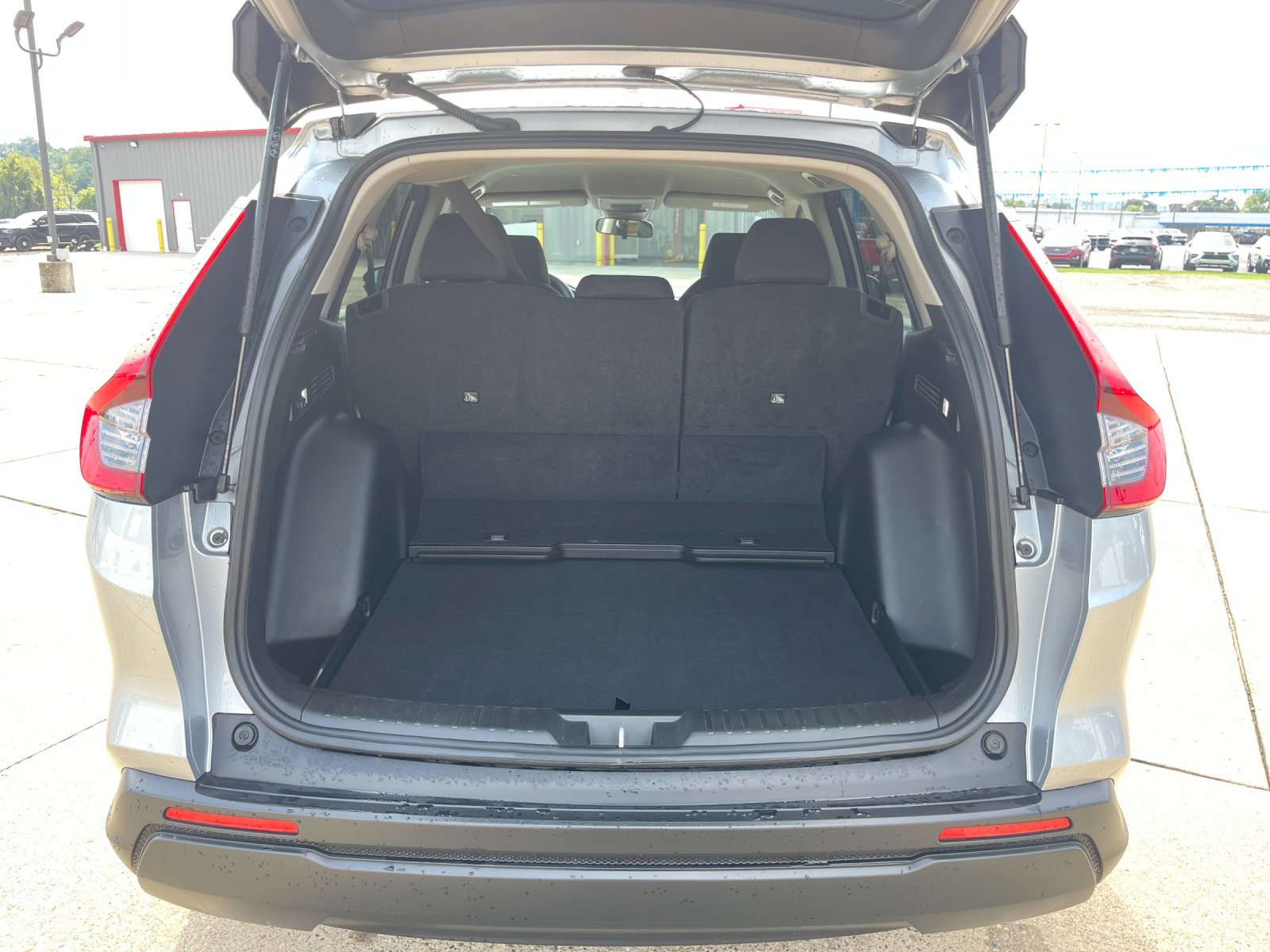Used 2025  Honda LX image 17