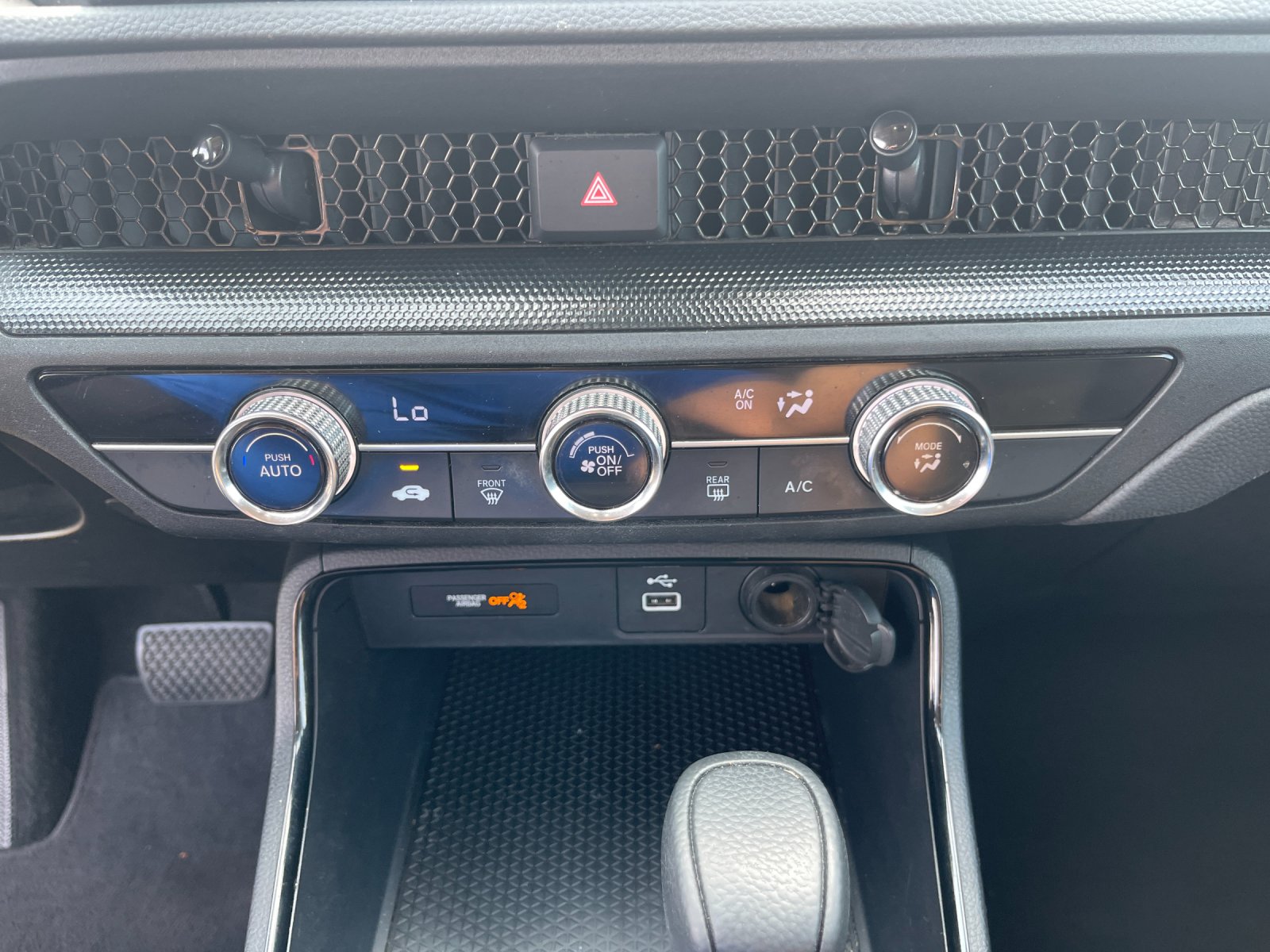 Used 2025  Honda LX image 22