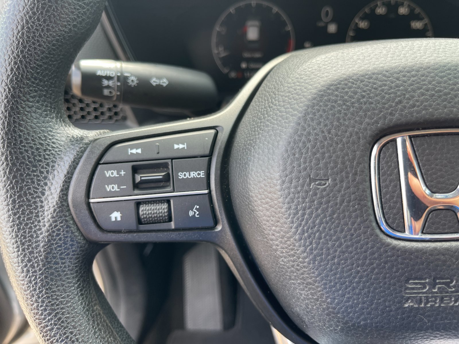 Used 2025  Honda LX image 26