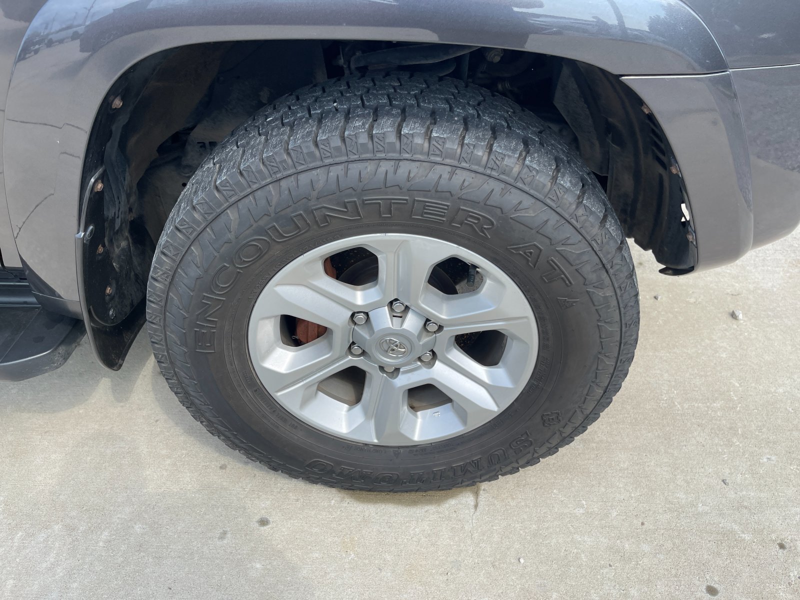 Used 2016 Gray Toyota SR5 image 8