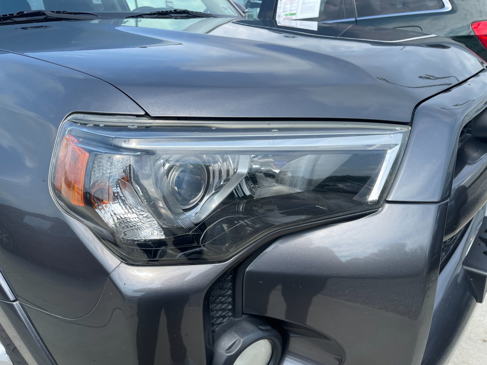 Used 2016 Gray Toyota SR5 image 9