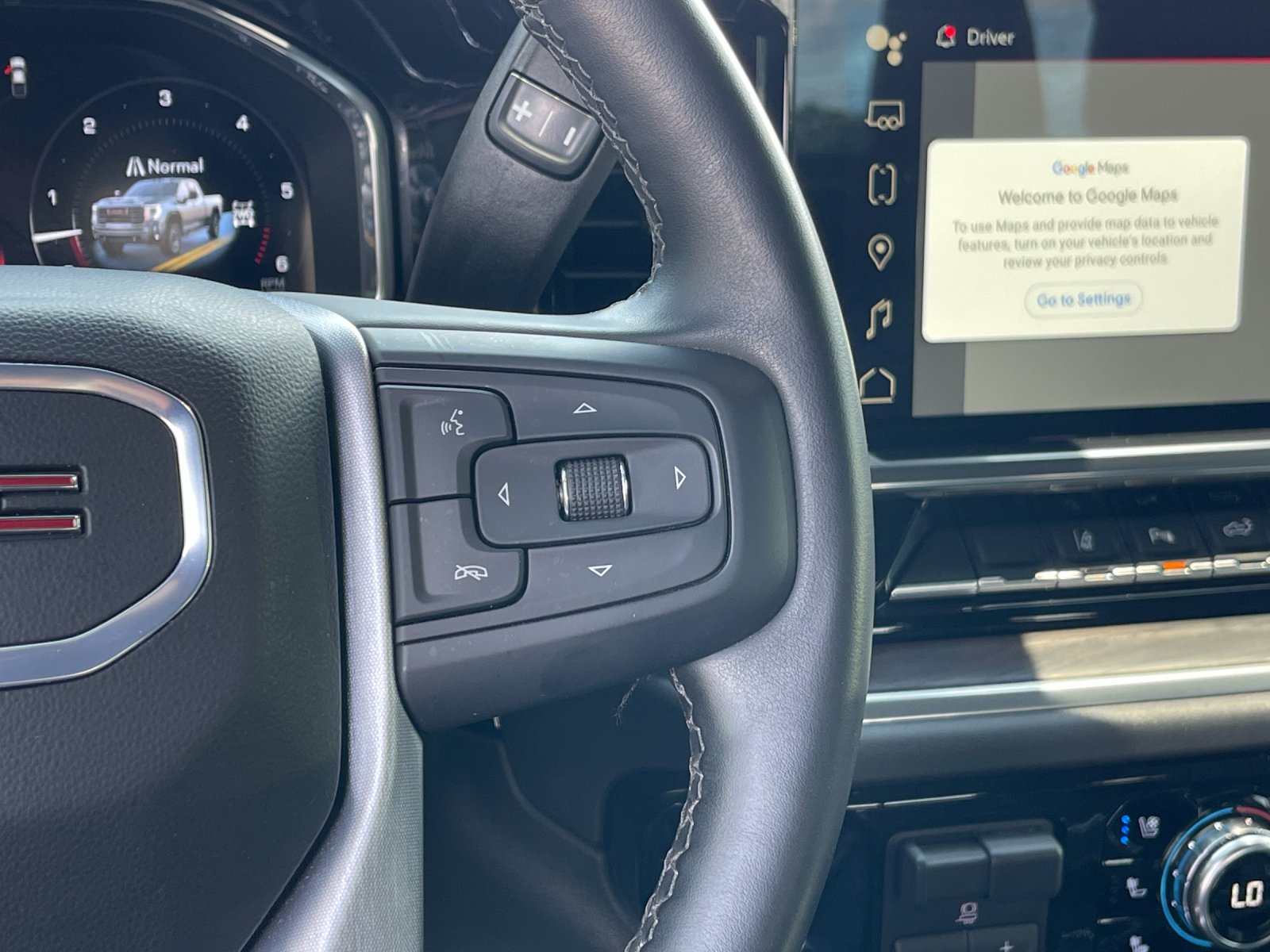 Used 2024 Silver GMC SLT image 26