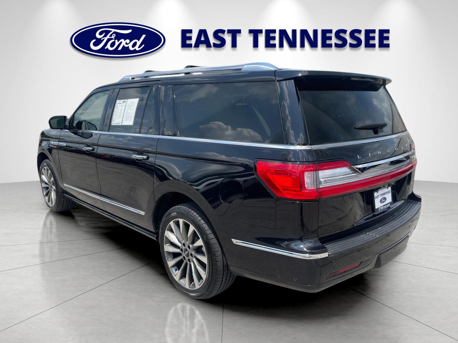 Used 2019 Black Lincoln Reserve image 5