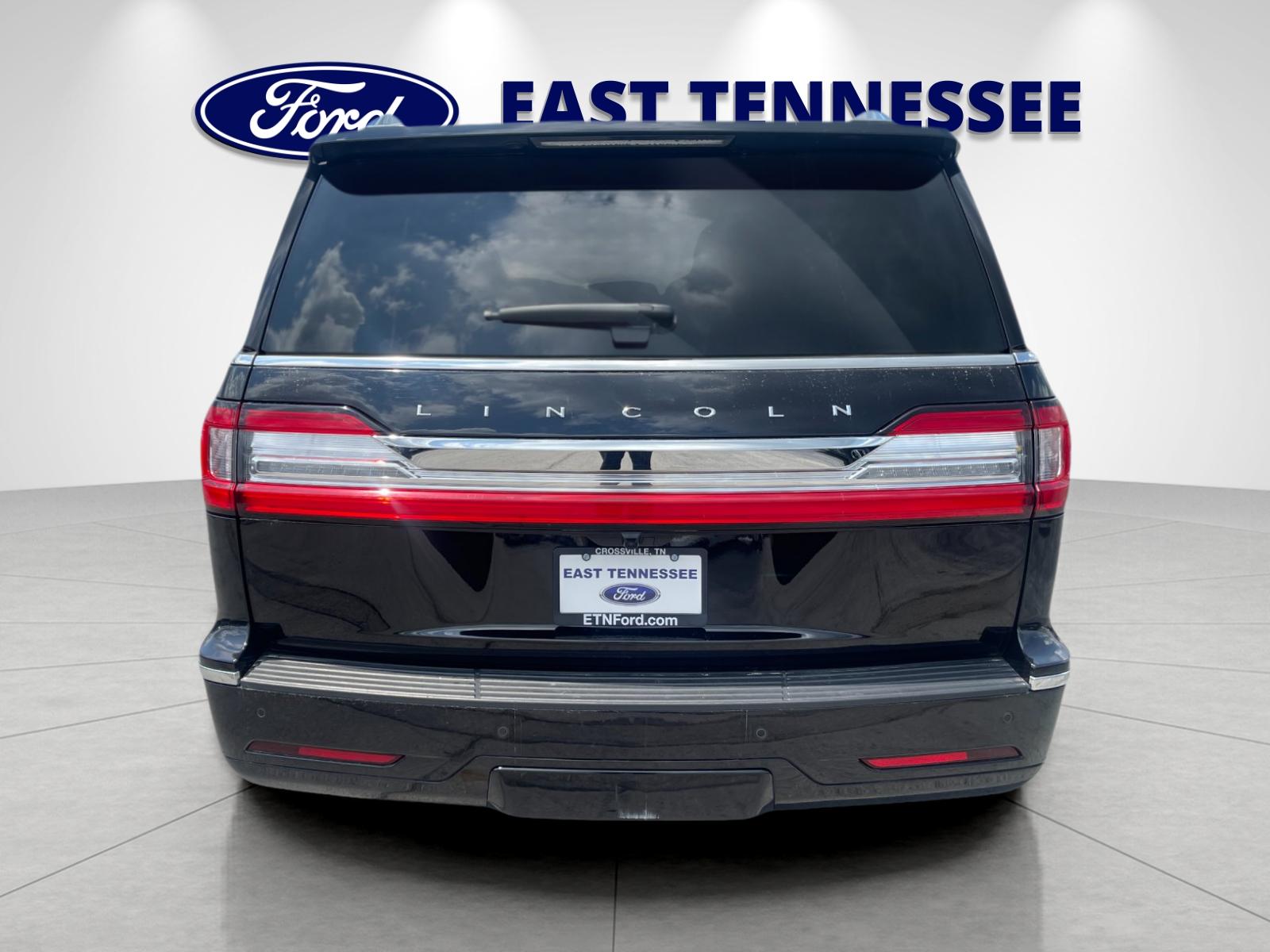 Used 2019 Black Lincoln Reserve image 4