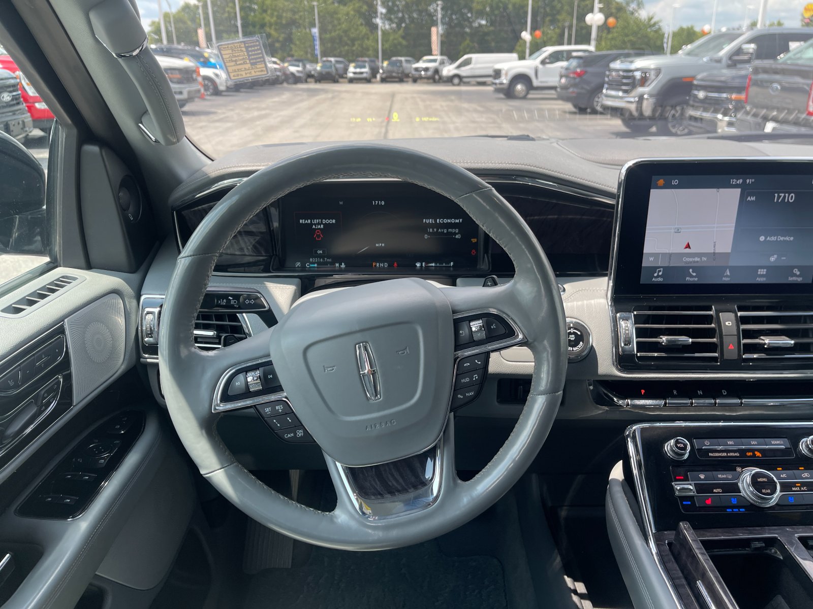Used 2019 Black Lincoln Reserve image 16