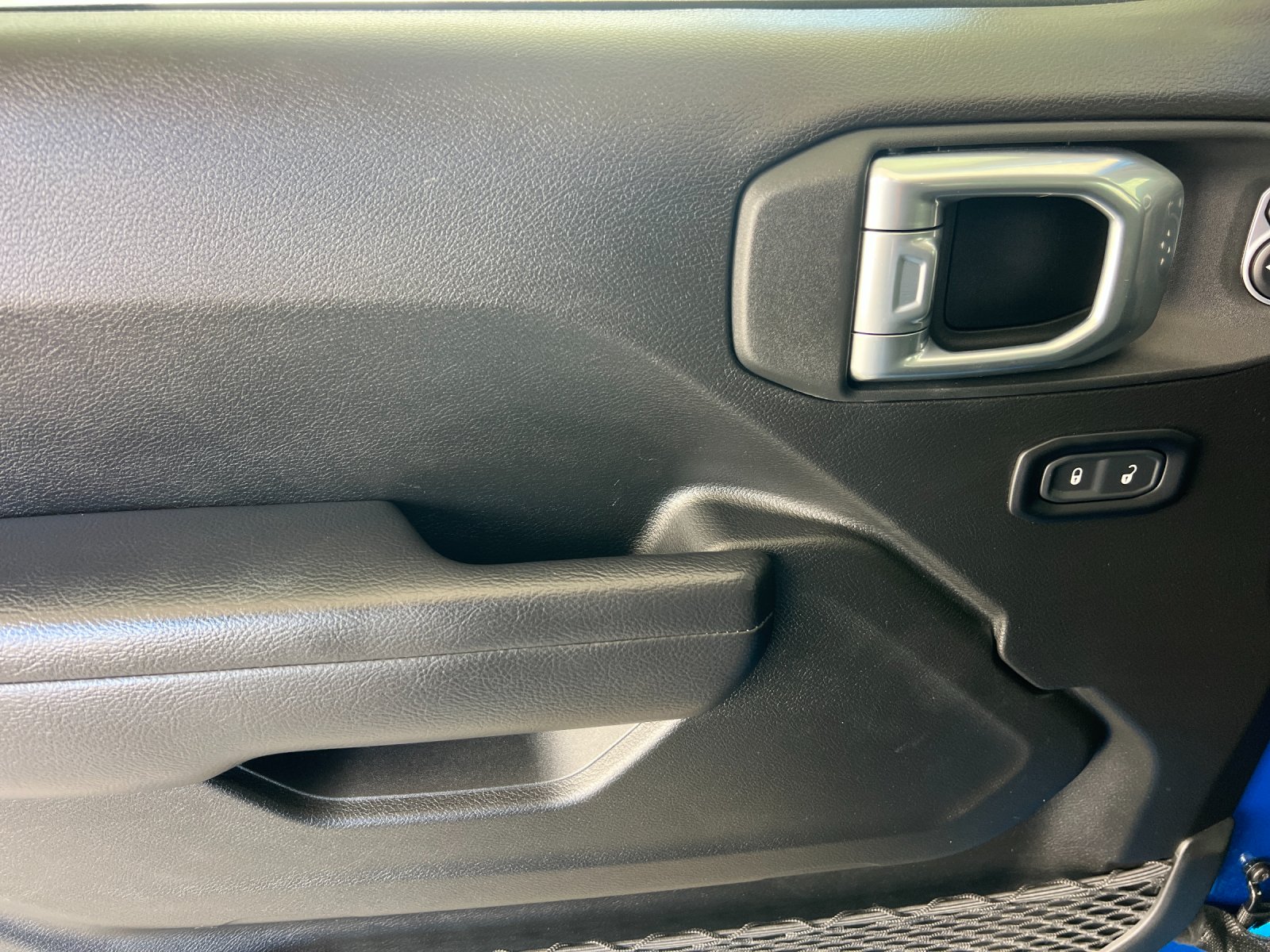 Used 2025 Blue Jeep Willys image 10