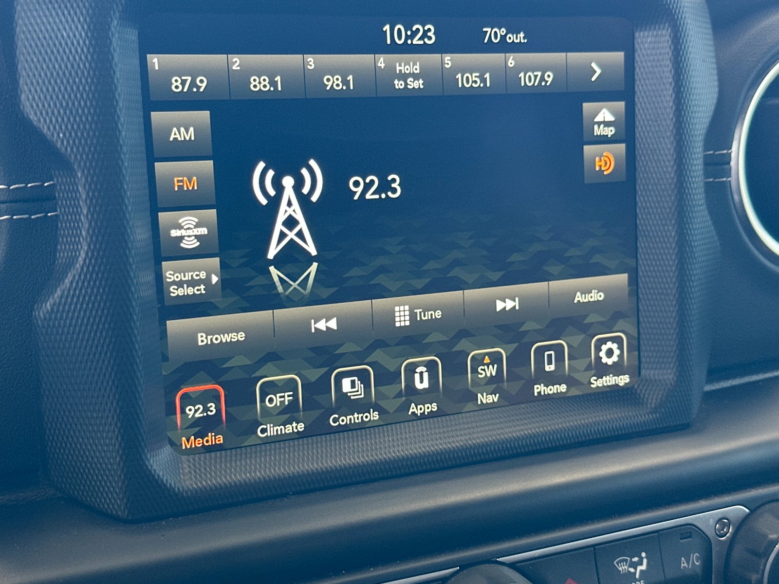 Used 2022 Red Jeep Unlimited Sahara 4xe image 18