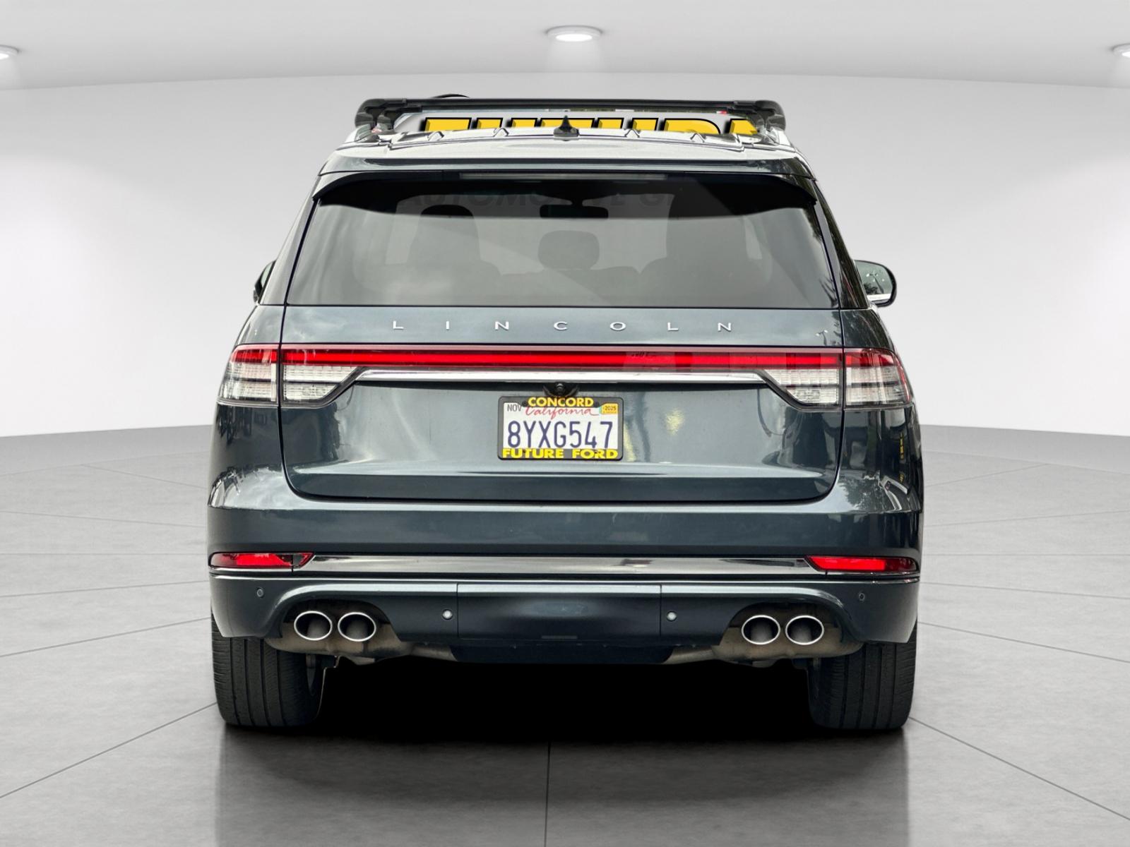 Used 2022 Blue Lincoln Grand Touring image 4