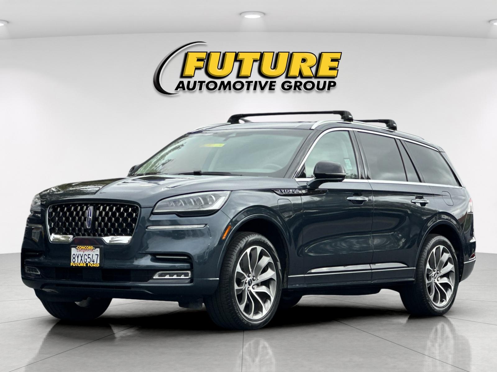 Used 2022 Blue Lincoln Grand Touring image 7