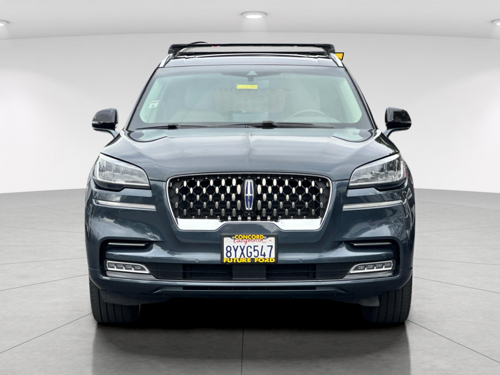 Used 2022 Blue Lincoln Grand Touring image 8