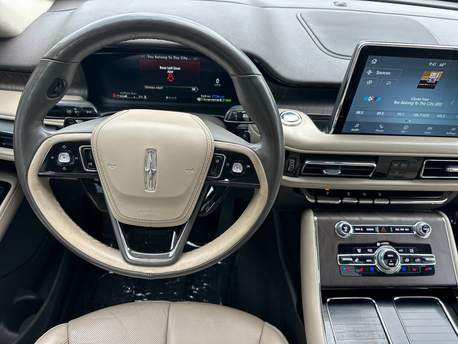 Used 2022 Blue Lincoln Grand Touring image 13