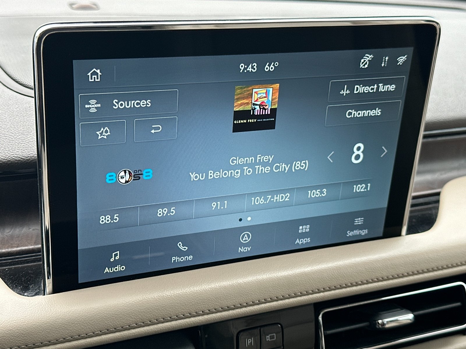 Used 2022 Blue Lincoln Grand Touring image 18