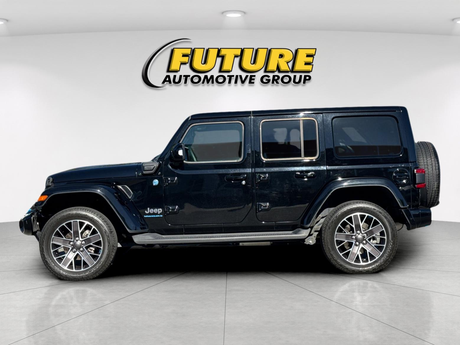Used 2023 Black Jeep Sahara 4xe image 7