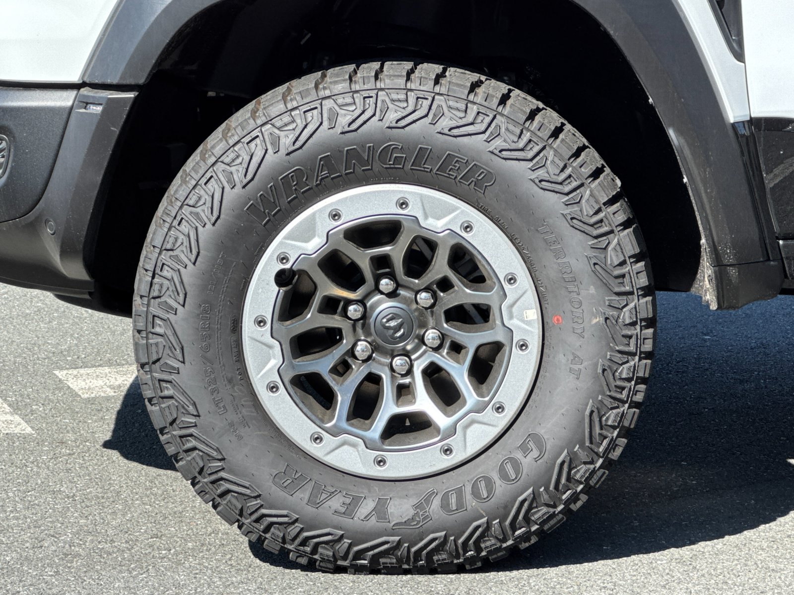 New 2026 Bright White Clear-Coat Exterior Paint RAM RHO image 24