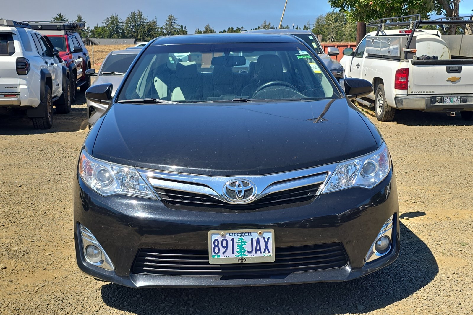 Used 2014 Black Toyota XLE image 3