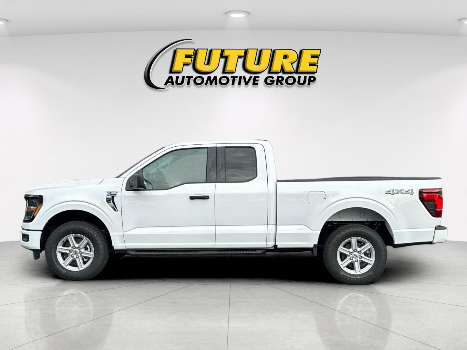 New 2026 Oxford White Ford XLT image 6