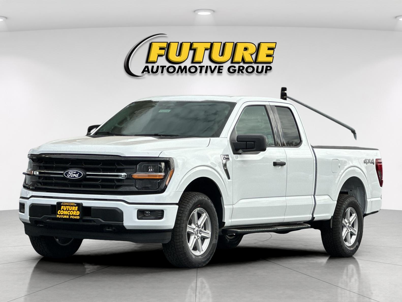 New 2026 Oxford White Ford XLT image 7