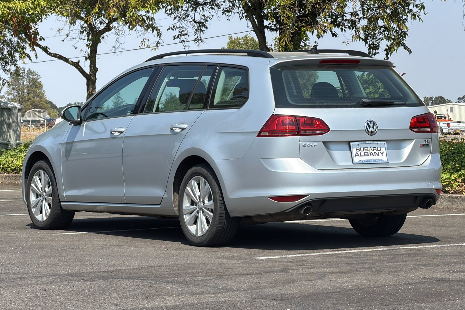 Used 2017 Silver Volkswagen S image 6